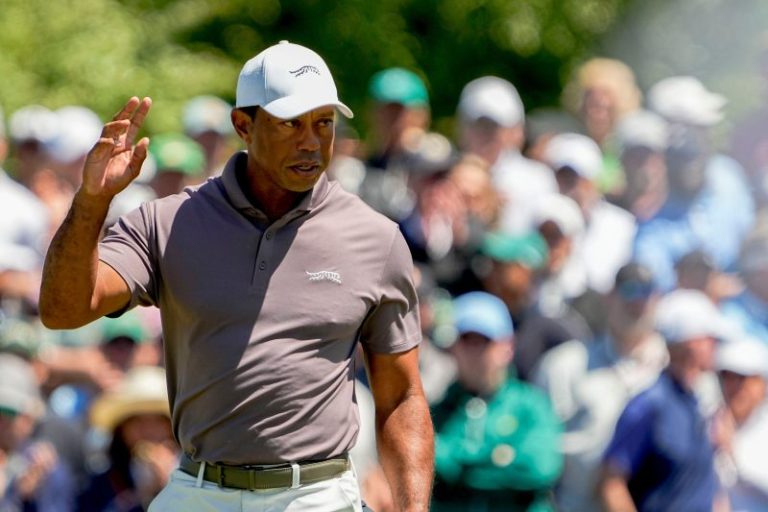 Tiger Woods sets all-time record for consecutive made cuts at Masters