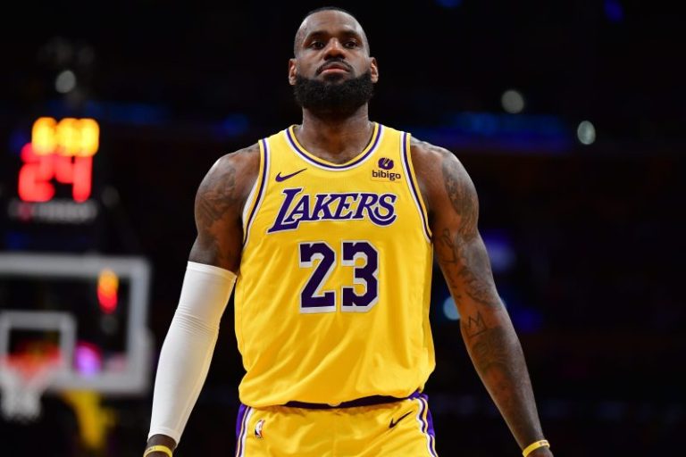 What are LeBron James’ offseason options with Lakers eliminated?