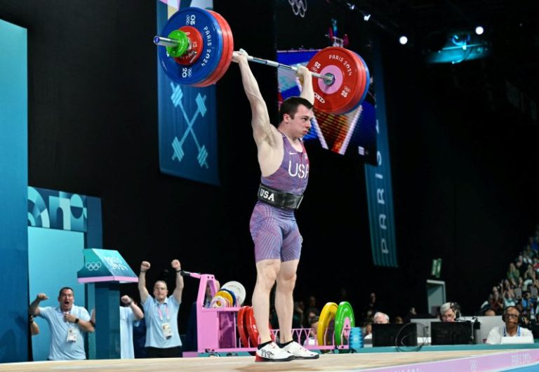 An American who trains in his garage wins Olympic weightlifting bronze