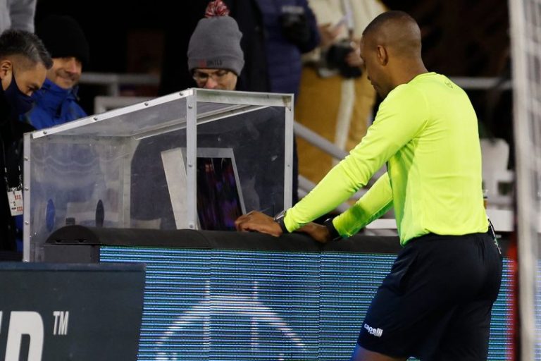 EPL will explain VAR decisions on social media during matches