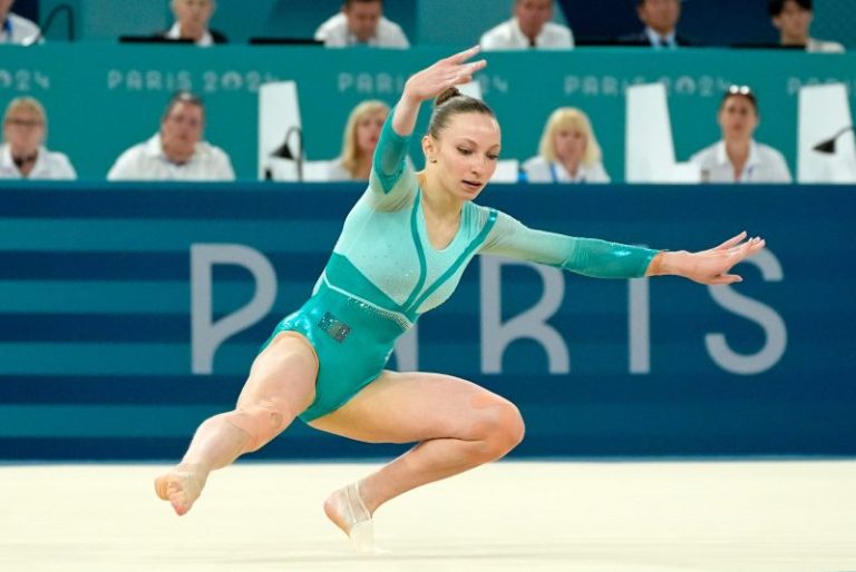 Romanian gymnast will get bronze medal in controversial scoring case