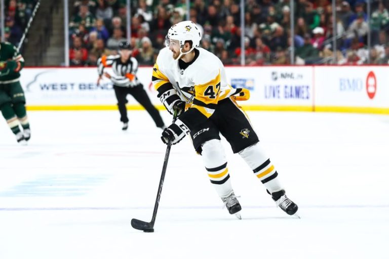 American Hockey League mandates cut-resistant neck guards