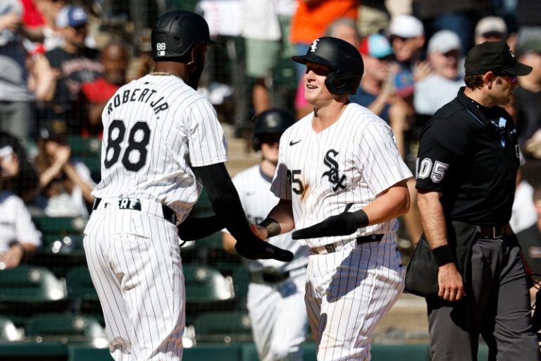 White Sox sweep Angels to postpone setting infamous record