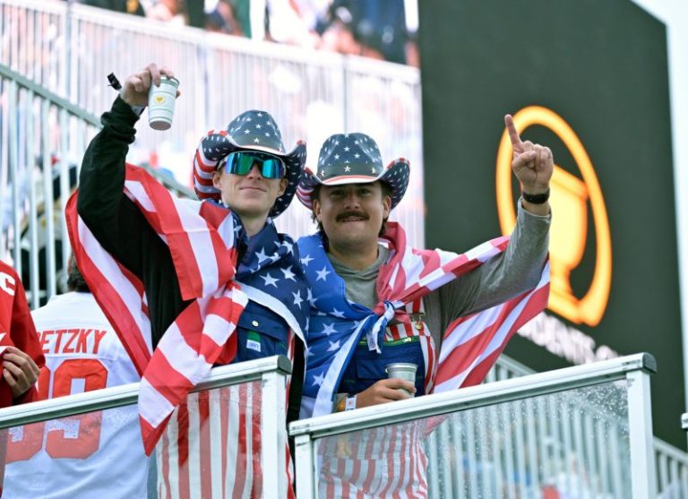 US sweeps first day at Presidents Cup