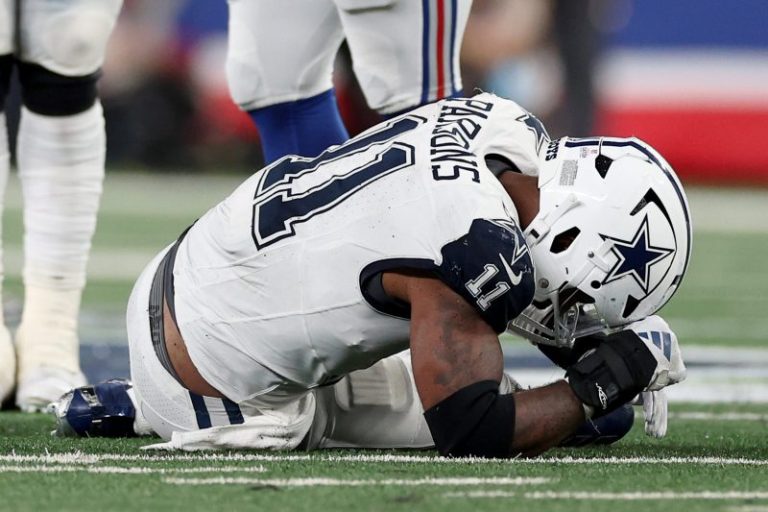 Cowboys star carted off from game with ankle injury
