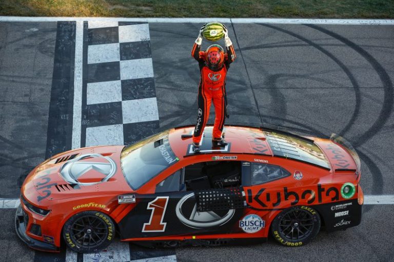 Chastain edges Byron to win NASCAR race at Kansas: Highlights, results