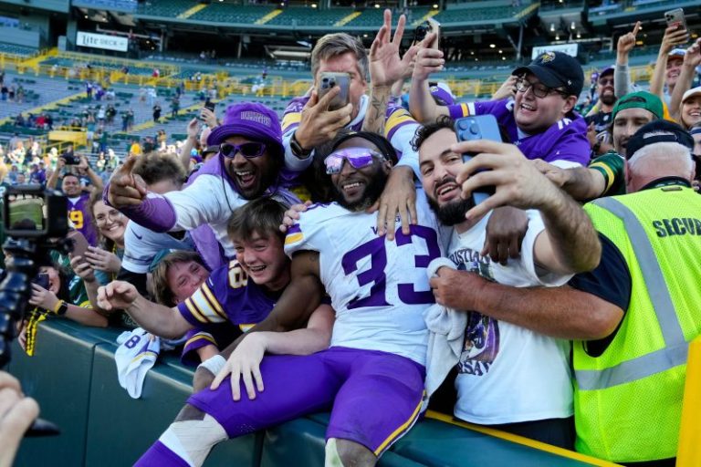 32 things we learned in NFL Week 4: One team separating from the pack?