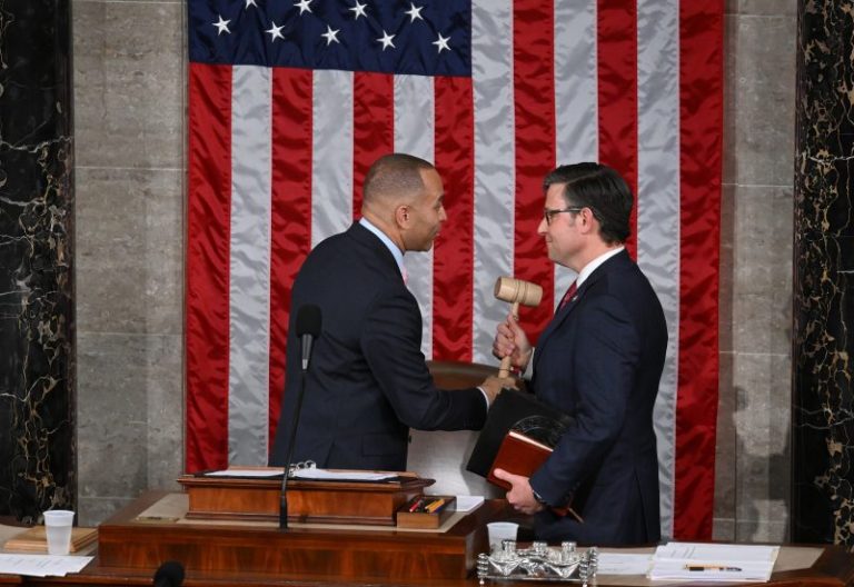 Control of House heads toward another cliffhanger election