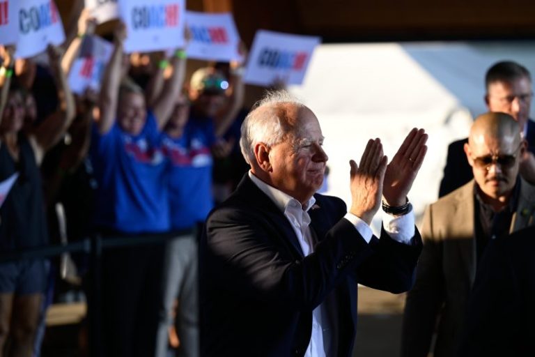 Walz headed to Ann Arbor for Michigan-Minnesota football game