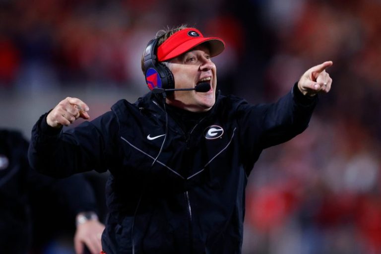 Playoff bracket prediction: Georgia still top dog, Texas A&M joins field