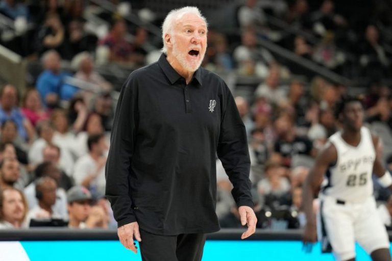 Gregg Popovich had mild stroke earlier this month, Spurs announce