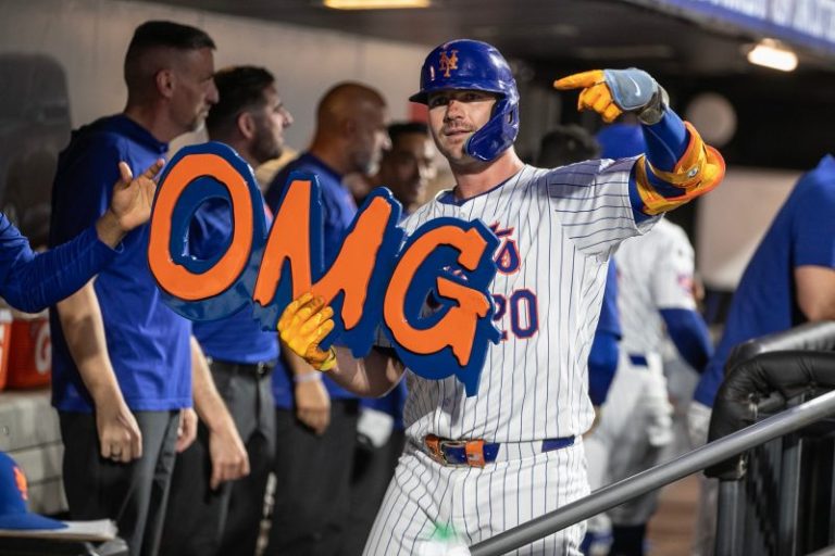 Top 9 MLB free agent first basemen for 2024-2025