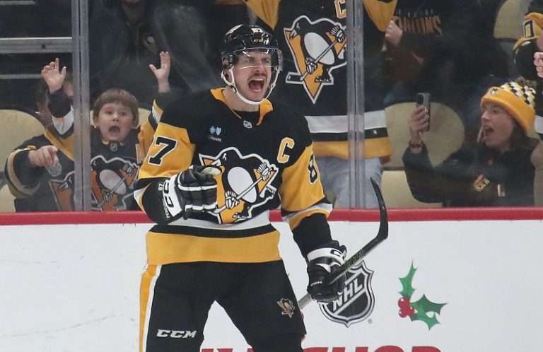 Sidney Crosby joins elite company with 600th NHL career goal