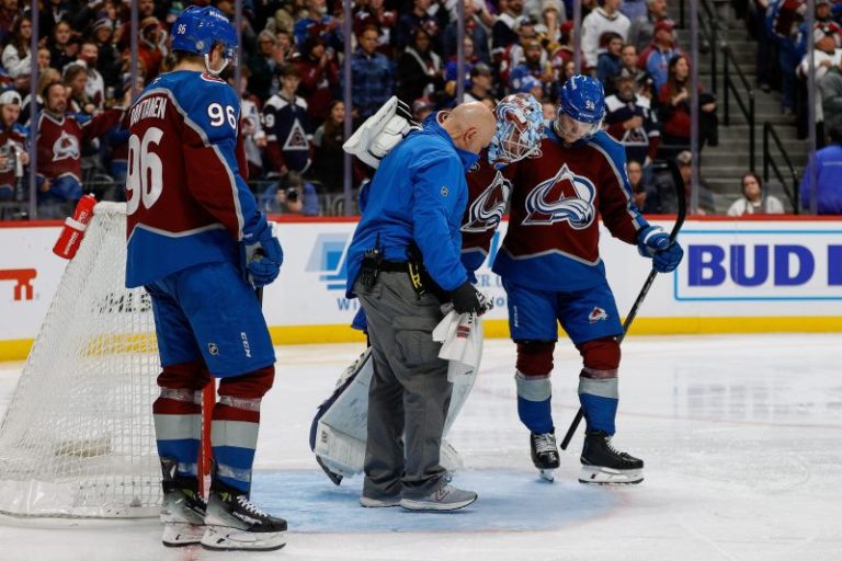 ‘Insanity’: NHL coach furious that goal vs. injured goalie counted