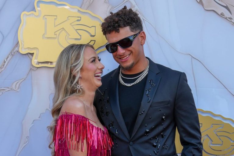 Patrick Mahomes’ wife let him watch football while waiting for baby’s birth