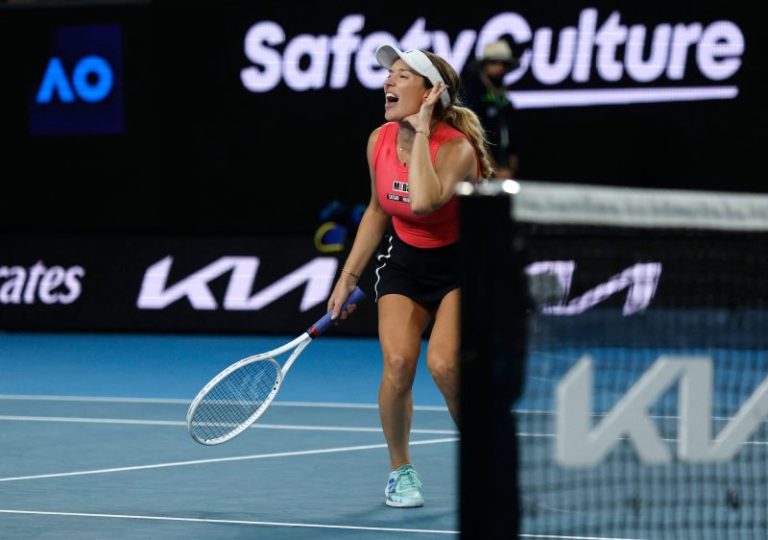 No. 1 Sinner avoids upset, Collins jousts with crowd at Aussie Open