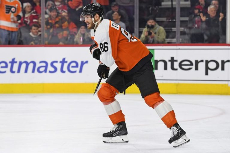 NHL tracker: Flyers, Flames swap forwards in four-player trade