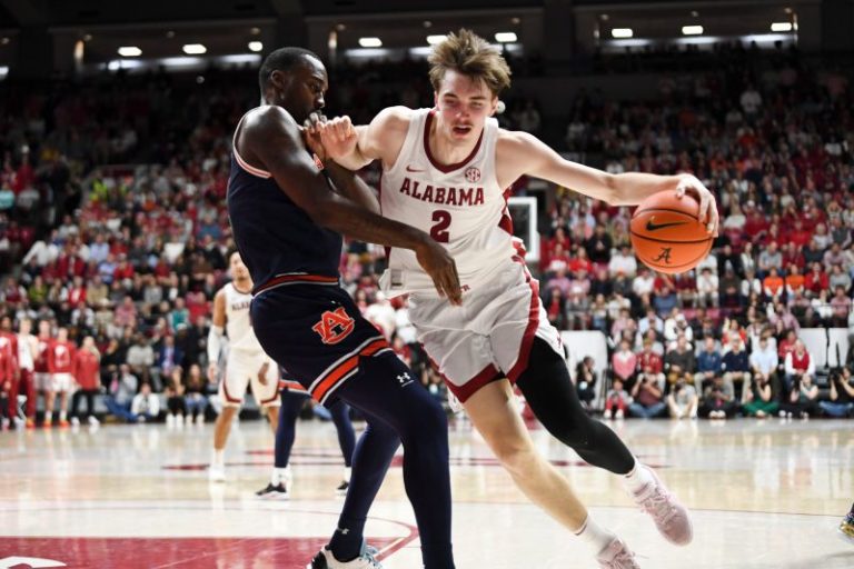 Football schools? Alabama, Auburn embrace No. 1 vs. No. 2 basketball clash