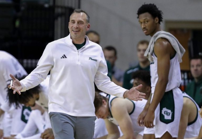 Season on the mic: Gottlieb embraces juggling coaching job, radio show