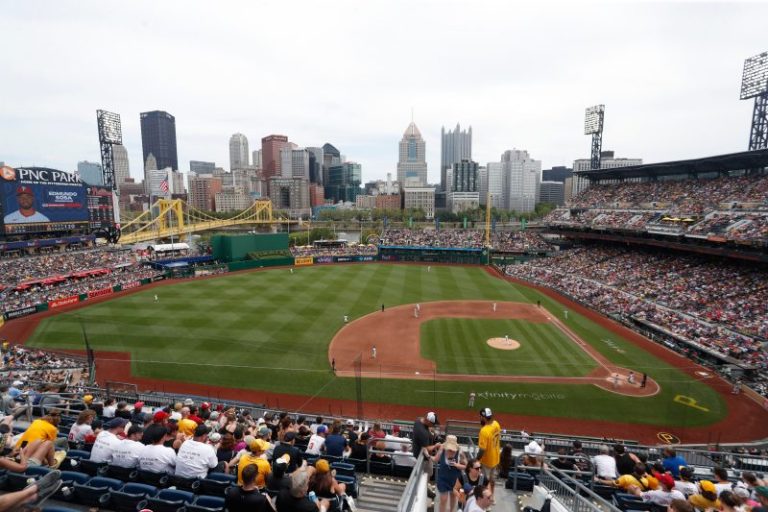 Ranking MLB’s best stadiums from 1-28* for 2025