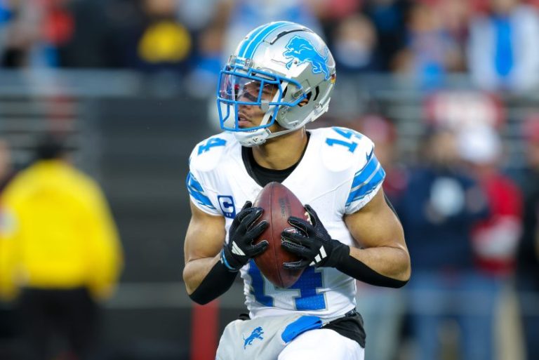 Lions’ Amon-Ra St. Brown blasts Bears’ spending spree in podcast rant