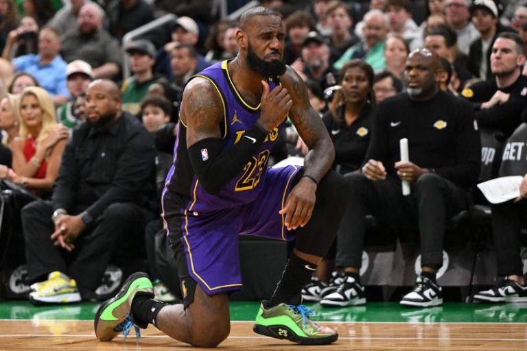 NBA winners and losers: Lakers’ charge halted by LeBron injury