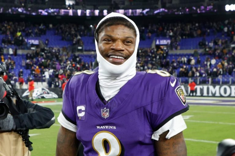 Lamar Jackson pushes for Ravens to sign CB Alexander