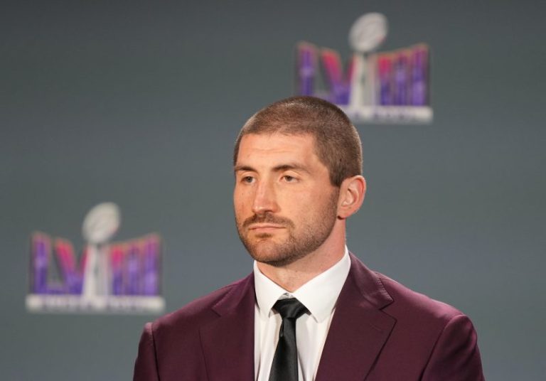 JC Tretter resigning from NFLPA