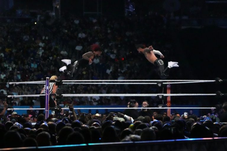 WWE SummerSlam to play in movie theaters for 1st time