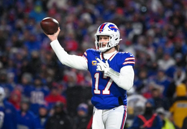 2025 Fantasy football rankings: Quarterbacks