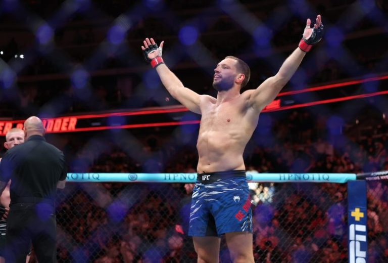 UFC Fight Night results: De Ridder continues win streak