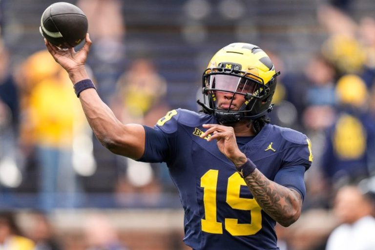 Michigan names 5-star freshman as its starting quarterback