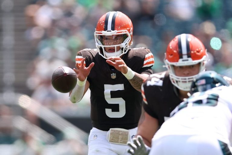 Browns QB says ‘entertainers’ comment not about Shedeur Sanders