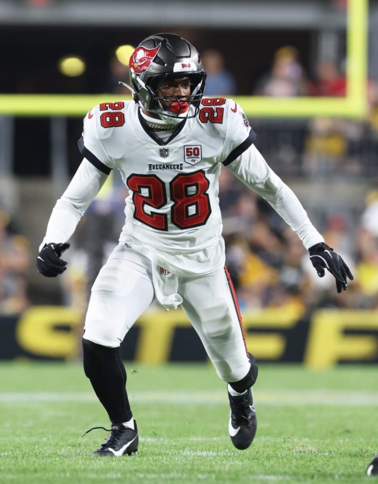 Shilo Sanders seeking roster spot amid bankruptcy