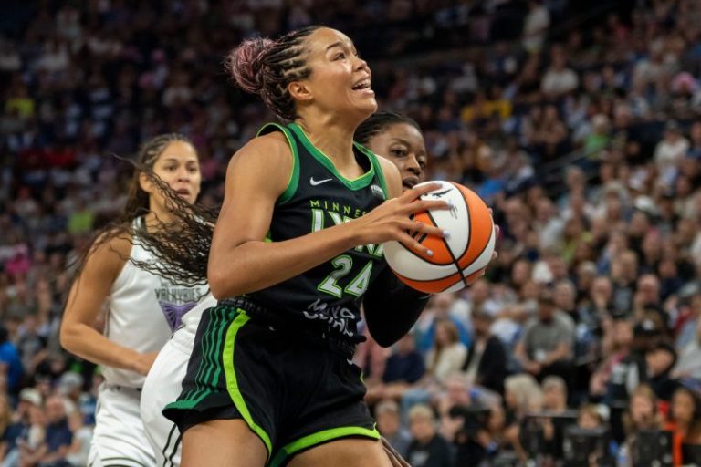 Mercury, Lynx collide in WNBA playoff semifinal Game 1: Highlights