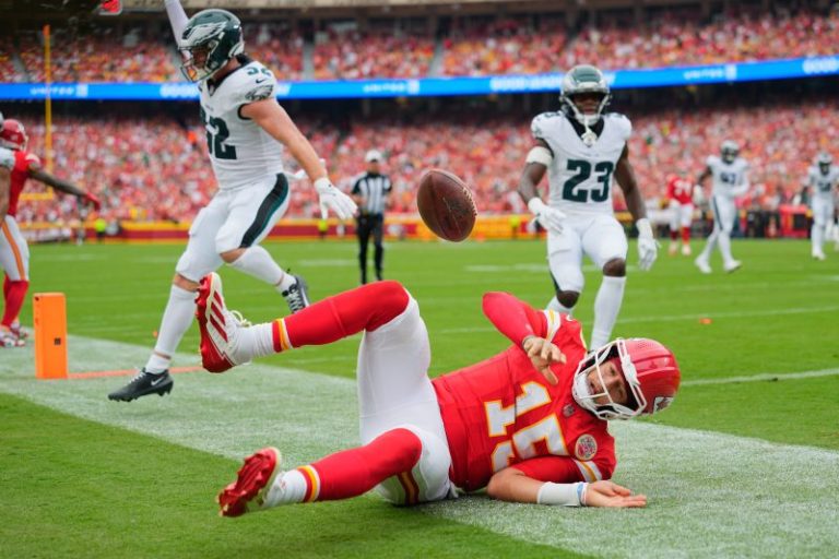 This future Hall of Fame QB has reached a never-before-seen career low