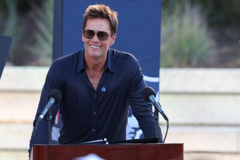 Tom Brady coming out of retirement to play in flag football tournament