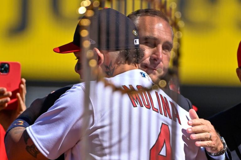 World Series architect gets emotional for Cardinals farewell