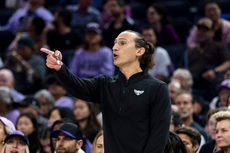 Paige Bueckers to get new coach after Dallas Wings fire Chris Koclanes