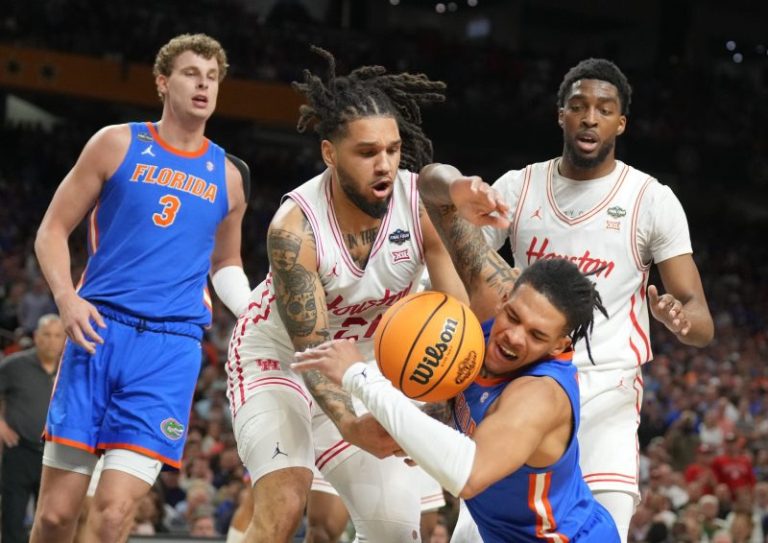 Season outlooks for the men’s basketball poll Top 25 teams