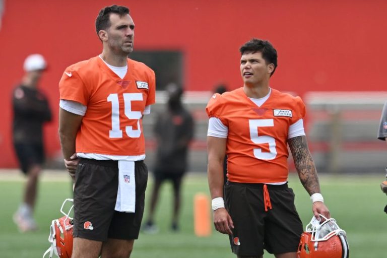 Browns bench veteran QB for rookie amid offense’s early woes