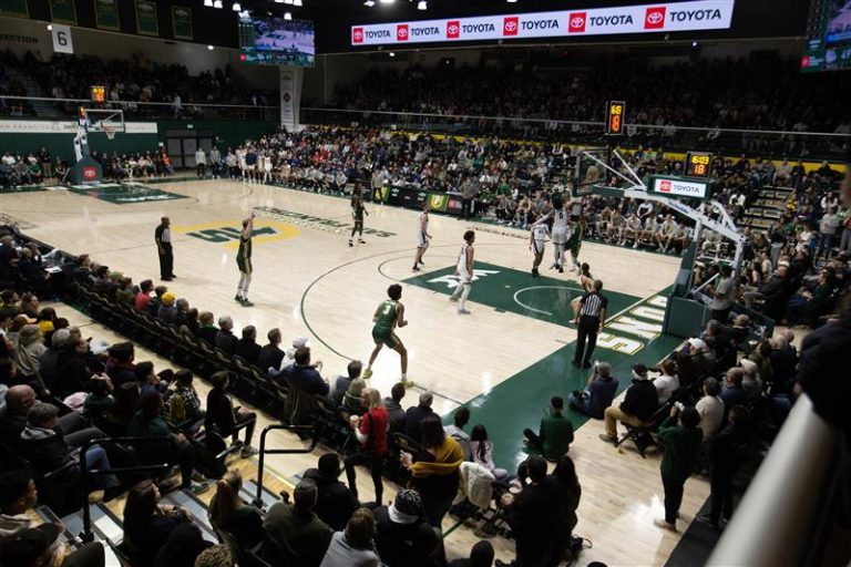 San Francisco AD and ex-NFL player Larry Williams dies at 62