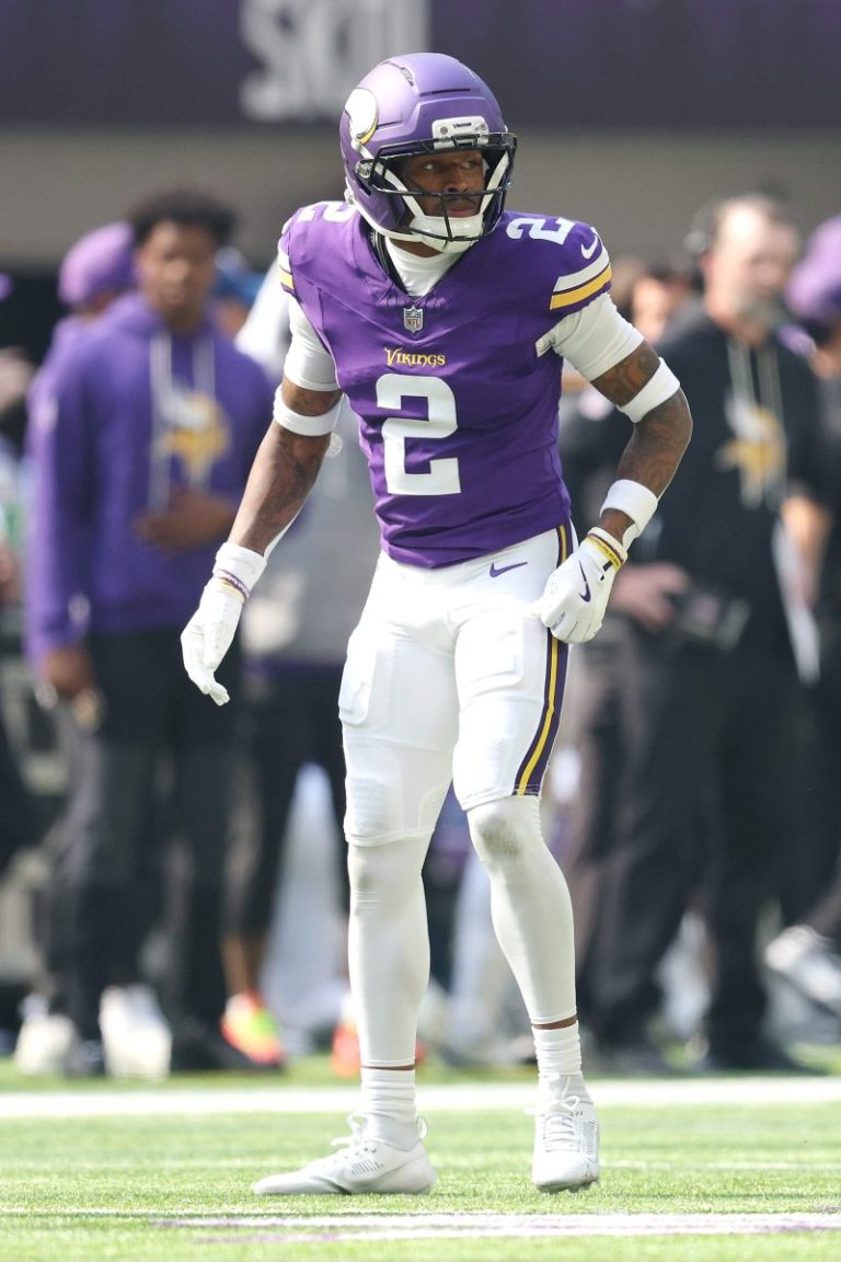 Racial slurs targeted at Vikings DB after defensive struggles Sunday