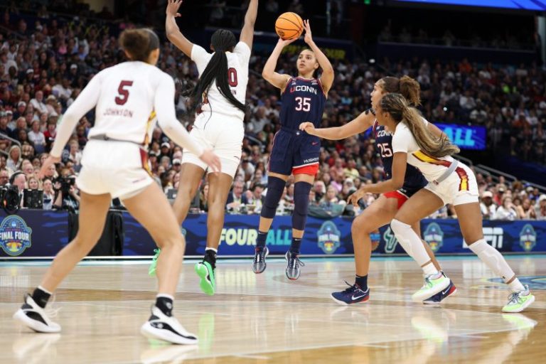 Azzi Fudd feels ‘healthiest I’ve been since I’ve been at UConn’