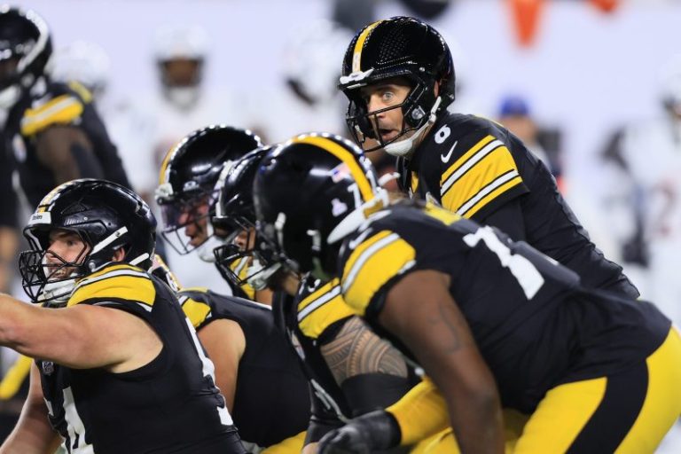 Aaron Rodgers vs. Packers, Eagles revenge game highlight NFL things to watch