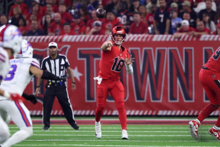 Latest on NFL referee carted off after injury in Bills-Texans game