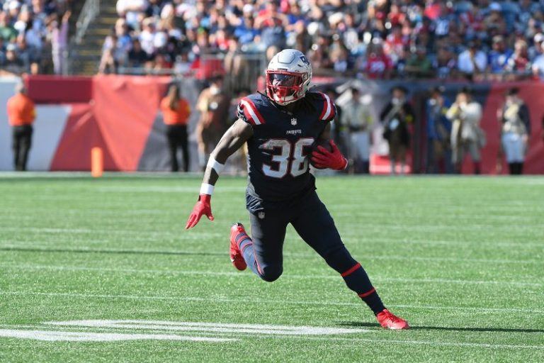 Fantasy football Week 13 drops: 6 players you need to consider cutting