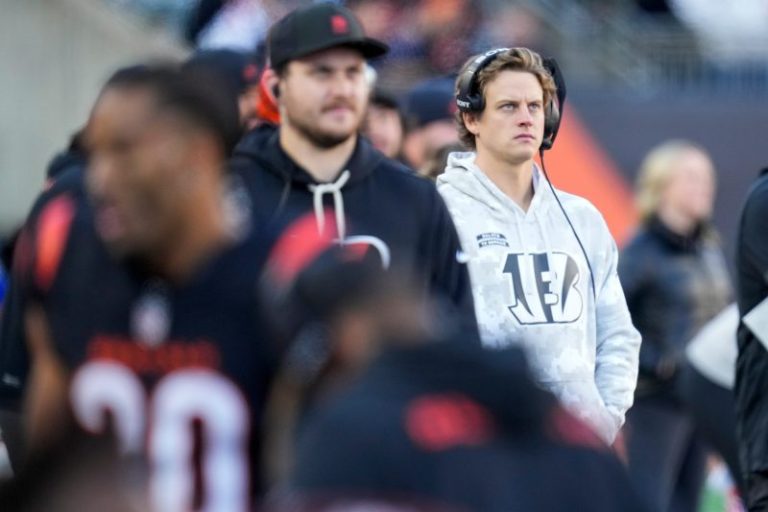Joe Burrow expected to return Thanksgiving night, coach says