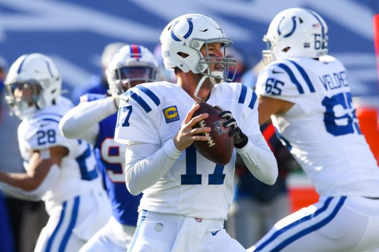 Colts work out 44-year-old QB after Jones injury, per report