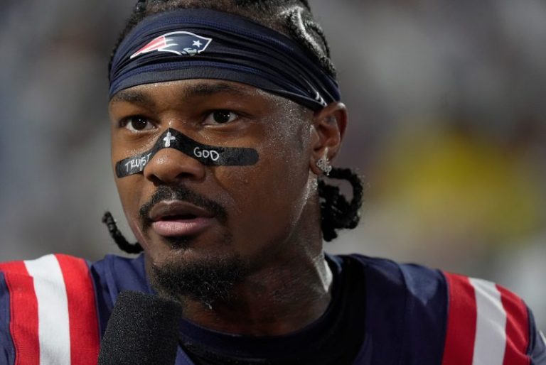 Stefon Diggs facing felony strangulation charge